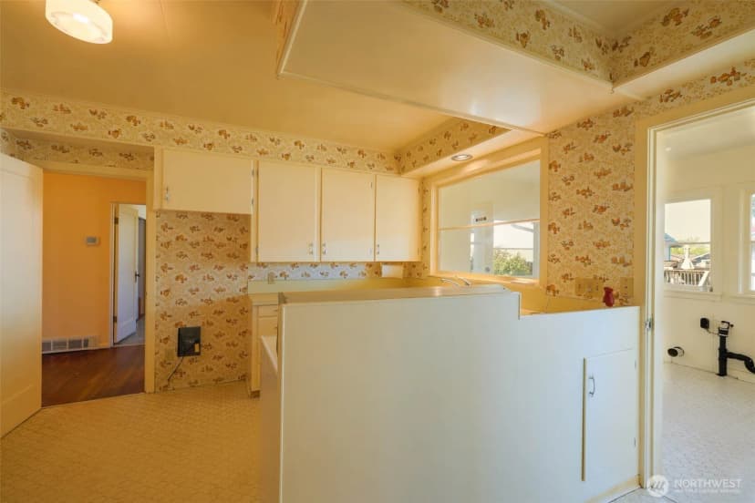 Property photo for 1320 4th Street, Cosmopolis photo 12