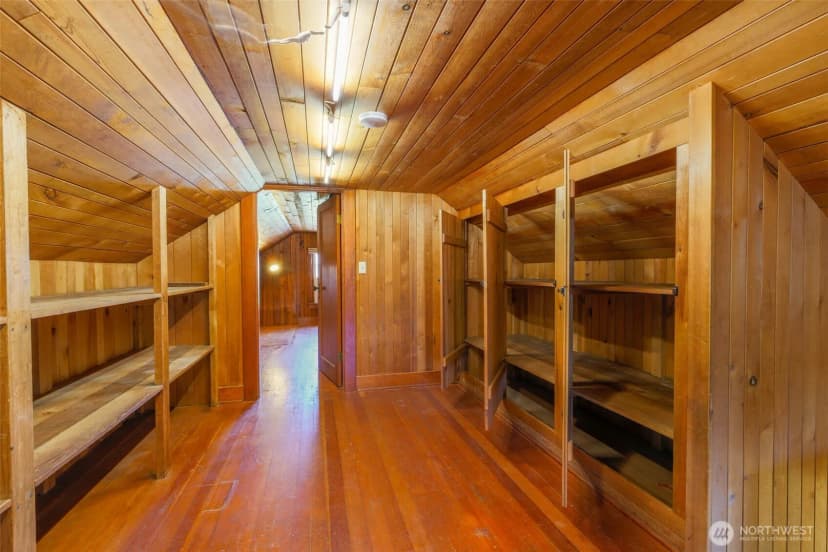 Property photo for 1320 4th Street, Cosmopolis photo 30