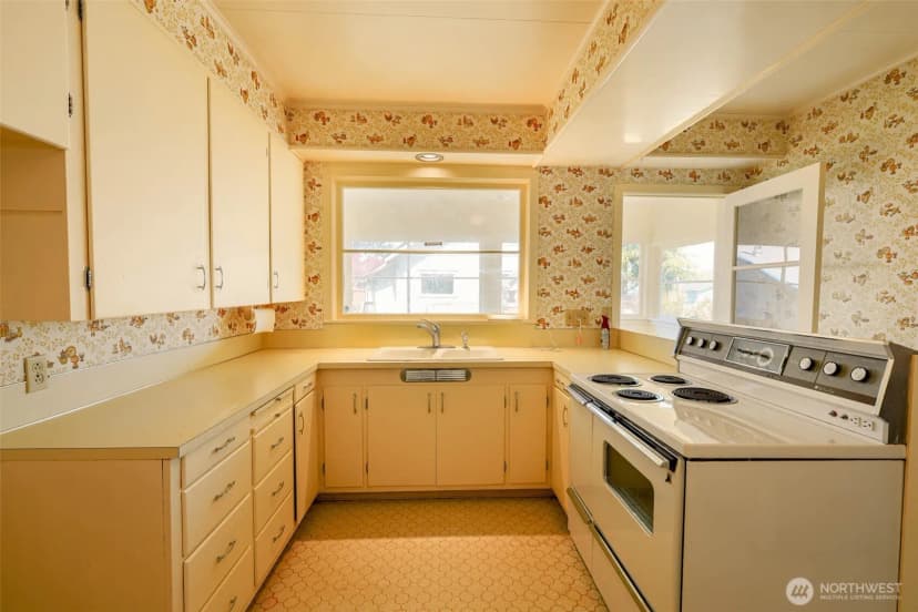 Property photo for 1320 4th Street, Cosmopolis photo 14