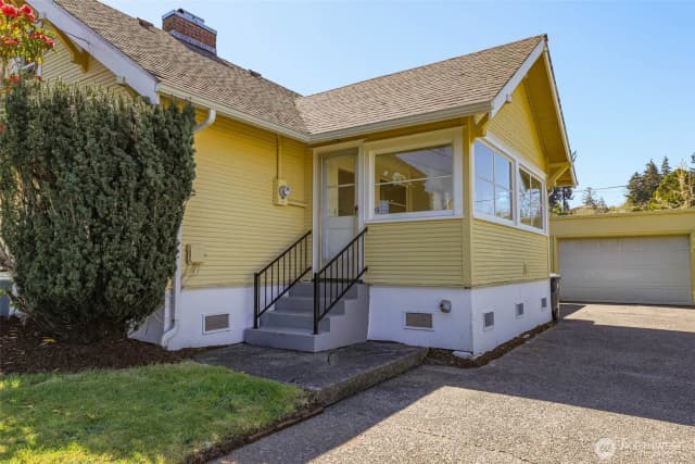Property photo for 1320 4th Street, Cosmopolis photo 3