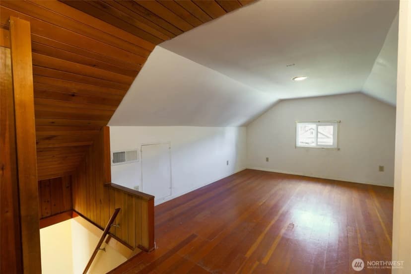 Property photo for 1320 4th Street, Cosmopolis photo 27