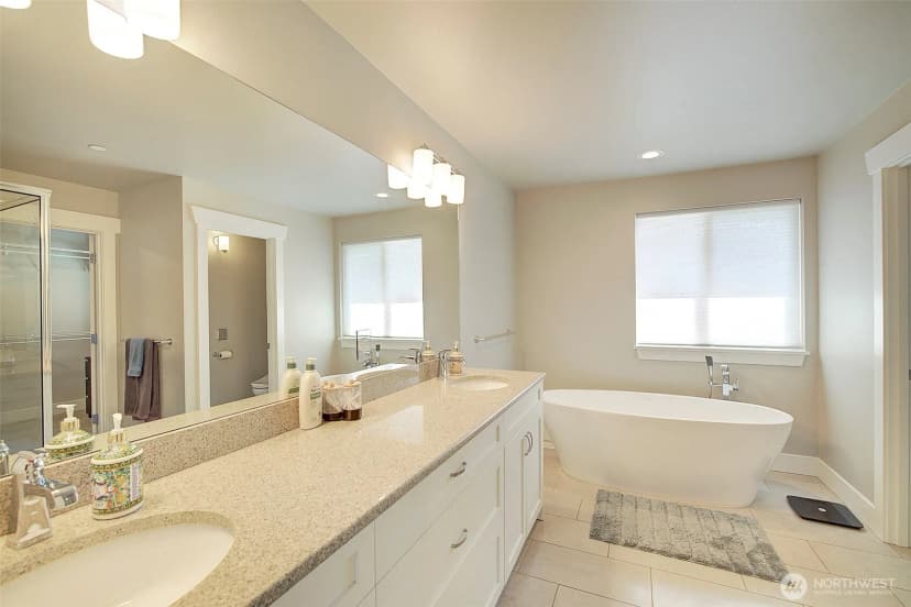 Property photo for 11627 21st Avenue Sw, Burien photo 19