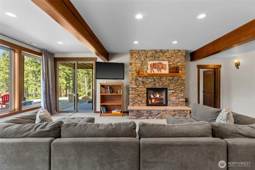 Property photo for 239 Foxridge Lane, Leavenworth photo 16