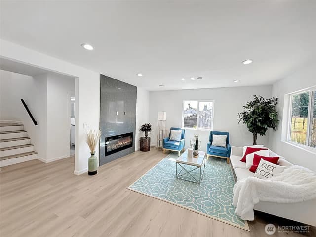 Property photo for 7403 Beverly Blvd, Everett photo 2