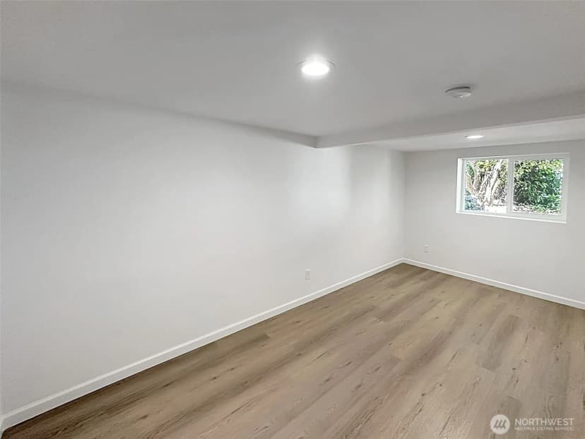 Property photo for 7403 Beverly Blvd, Everett photo 15