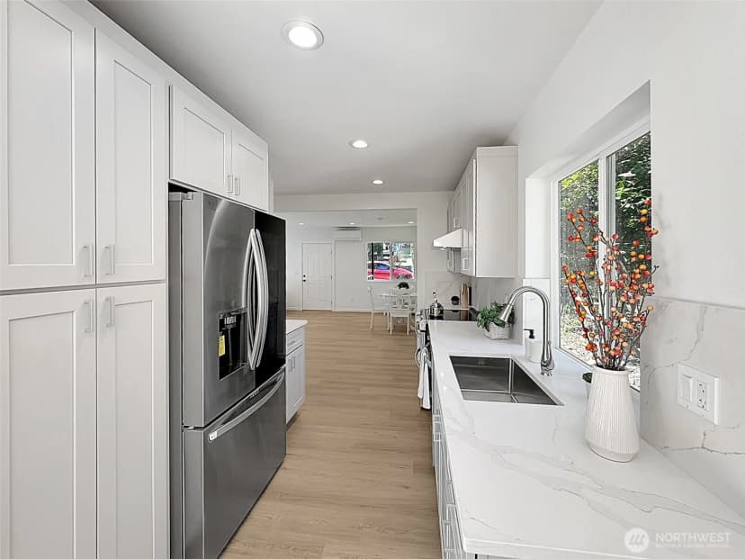 Property photo for 7403 Beverly Blvd, Everett photo 6