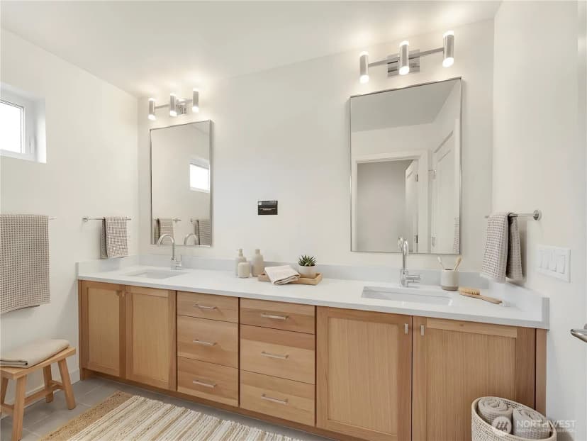Property photo for 1412 A N 47th Street, Seattle photo 18