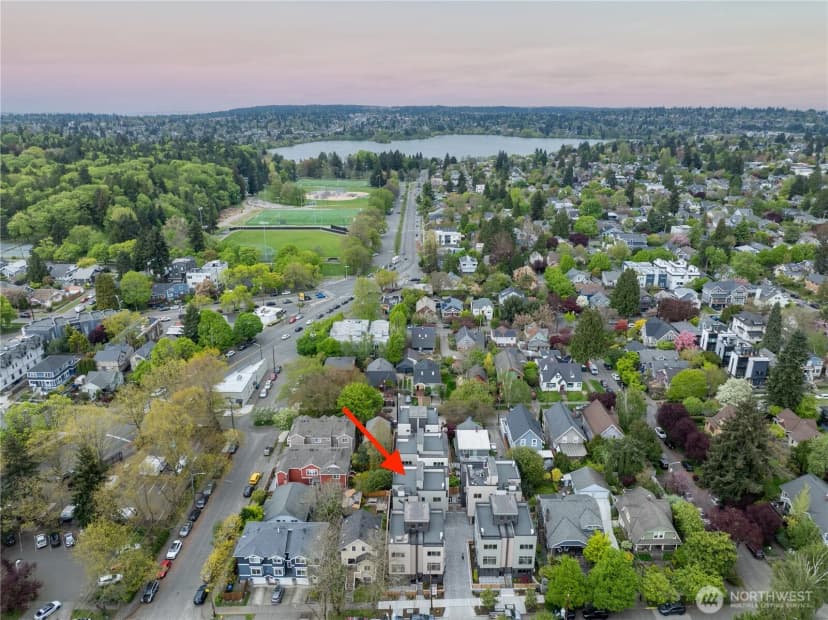 Property photo for 1412 A N 47th Street, Seattle photo 33