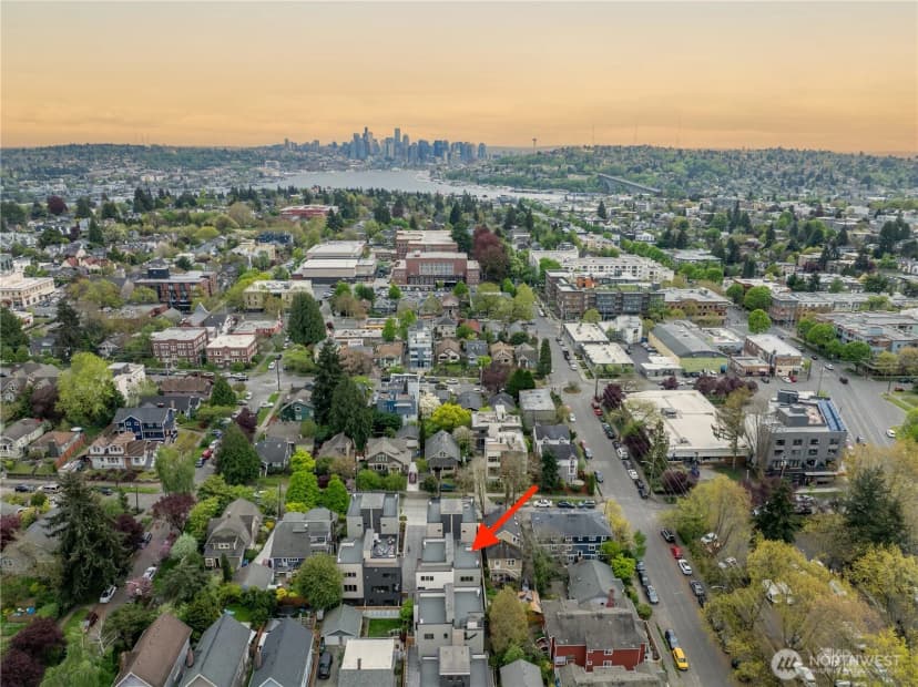 Property photo for 1412 A N 47th Street, Seattle photo 34
