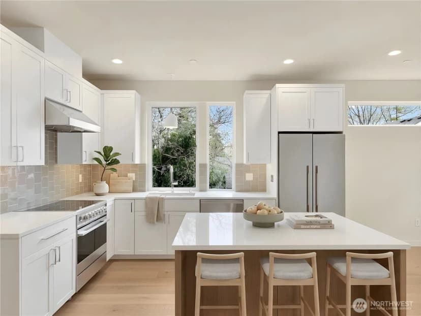 Property photo for 1412 A N 47th Street, Seattle photo 10