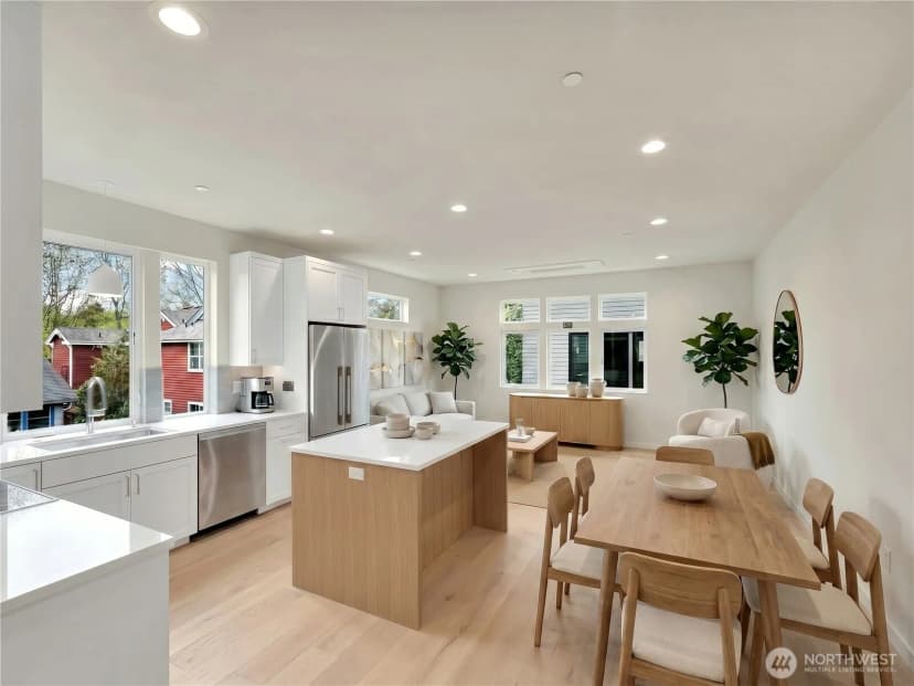 Property photo for 1412 A N 47th Street, Seattle photo 12