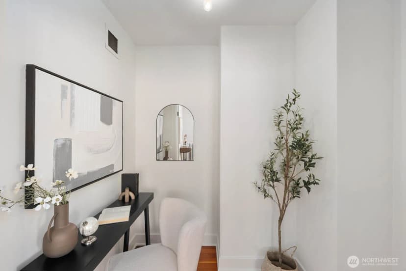 Property photo for 1902 Bigelow Avenue N #304, Seattle photo 23