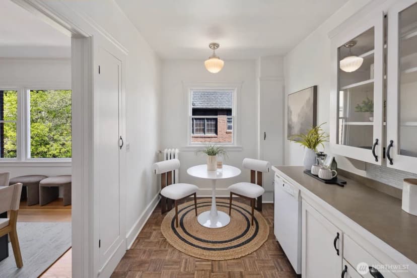 Property photo for 1902 Bigelow Avenue N #304, Seattle photo 11