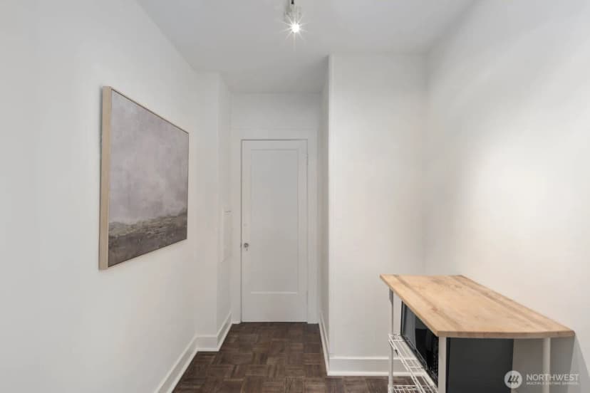 Property photo for 1902 Bigelow Avenue N #304, Seattle photo 17