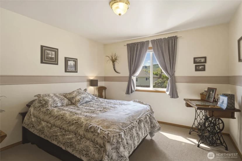 Property photo for 2207 Ashley Brooke, Wenatchee photo 32