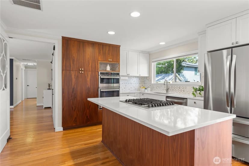 Property photo for 2012 168th Avenue, Bellevue photo 13