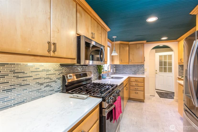 Property photo for 31 Salal Way, Sequim photo 12