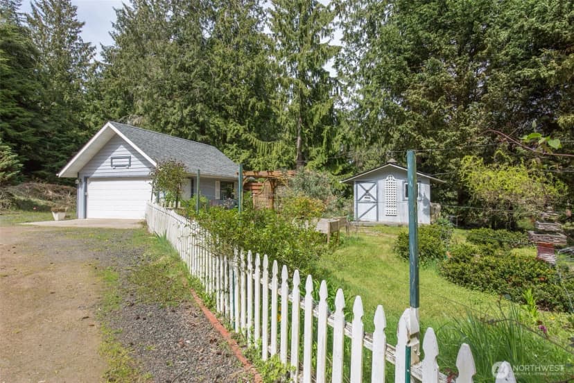 Property photo for 31 Salal Way, Sequim photo 29