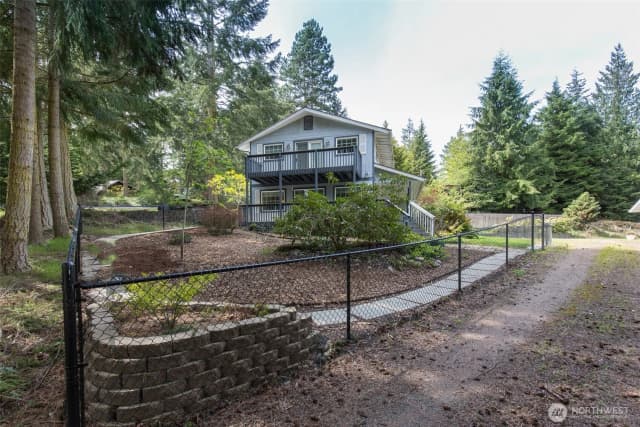 Property photo for 31 Salal Way, Sequim