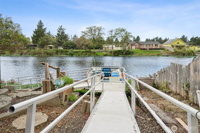 Property photo for 263 Canal Drive Ne, Ocean Shores photo 24