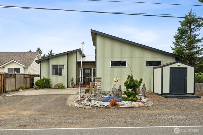 Property photo for 263 Canal Drive Ne, Ocean Shores photo 27