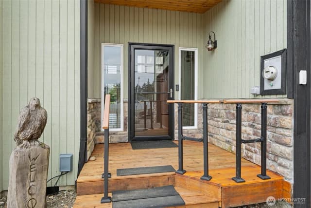 Property photo for 263 Canal Drive Ne, Ocean Shores photo 5