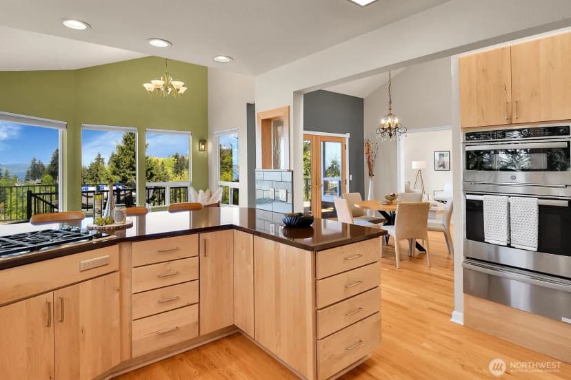Property photo for 7103 156th Street Sw, Edmonds photo 14