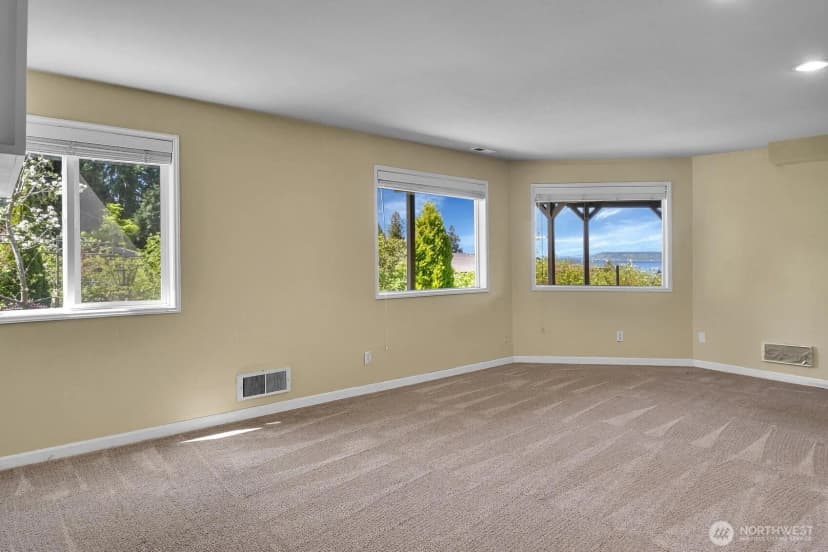 Property photo for 7103 156th Street Sw, Edmonds photo 31