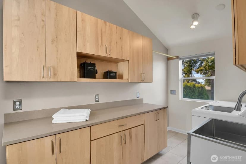 Property photo for 7103 156th Street Sw, Edmonds photo 17