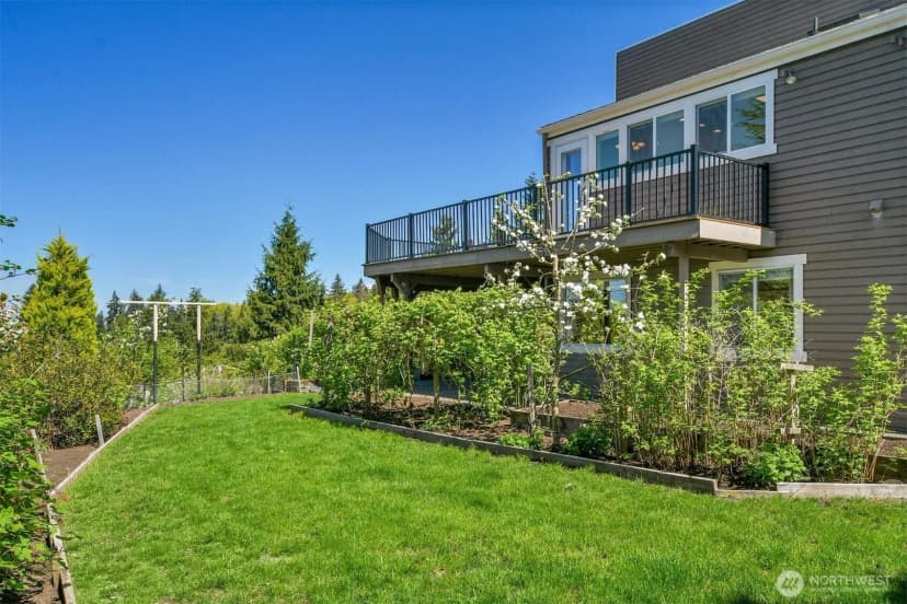Property photo for 7103 156th Street Sw, Edmonds photo 37