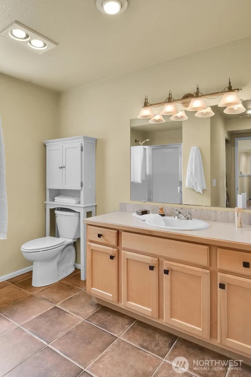 Property photo for 7103 156th Street Sw, Edmonds photo 32