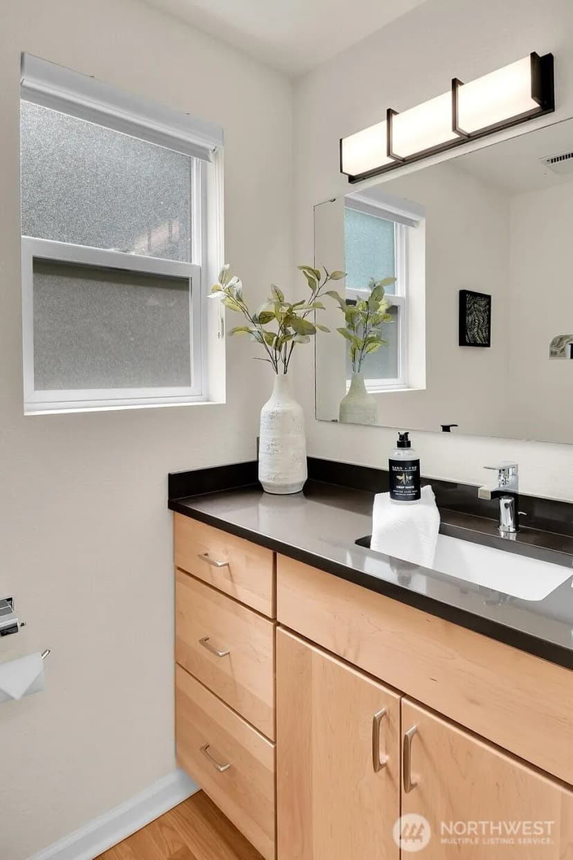 Property photo for 7103 156th Street Sw, Edmonds photo 18