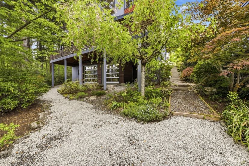 Property photo for 4019 131st Place Se, Bellevue photo 32