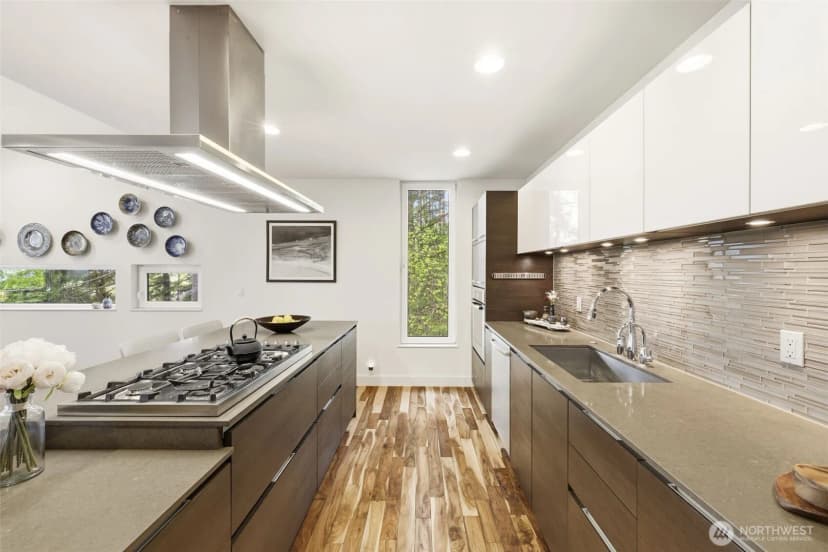 Property photo for 4019 131st Place Se, Bellevue photo 10