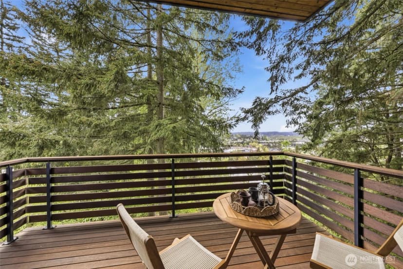 Property photo for 4019 131st Place Se, Bellevue photo 18