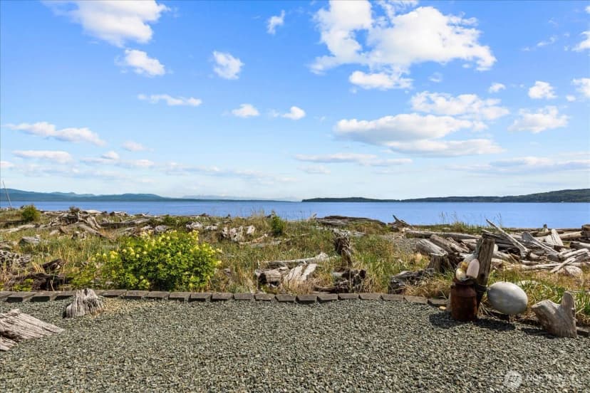 Property photo for 1808 E Lola Beach Lane, Oak Harbor photo 36