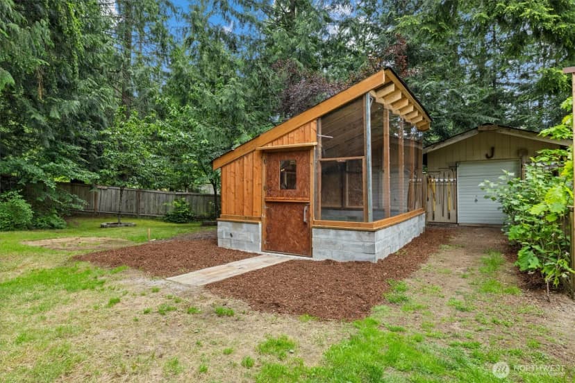 Property photo for 6923 237th Avenue Ne, Redmond photo 35
