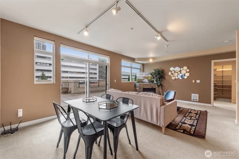 Property photo for 300 110th Avenue Ne #515, Bellevue