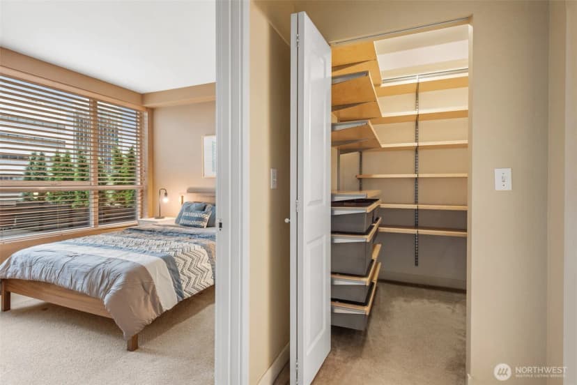 Property photo for 300 110th Avenue Ne #515, Bellevue photo 10