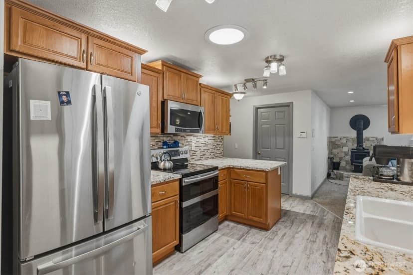 Property photo for 600 N 23rd Ave., Kelso photo 7
