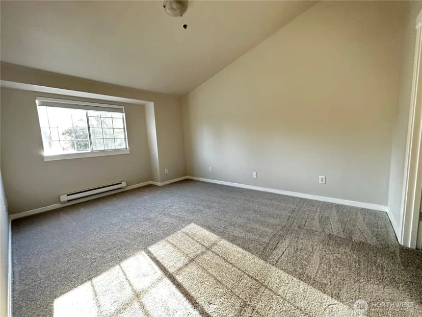 Property photo for 1808 S 284th Lane #e203, Federal Way photo 9