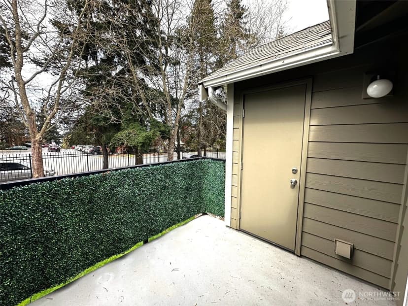Property photo for 1808 S 284th Lane #e203, Federal Way photo 11