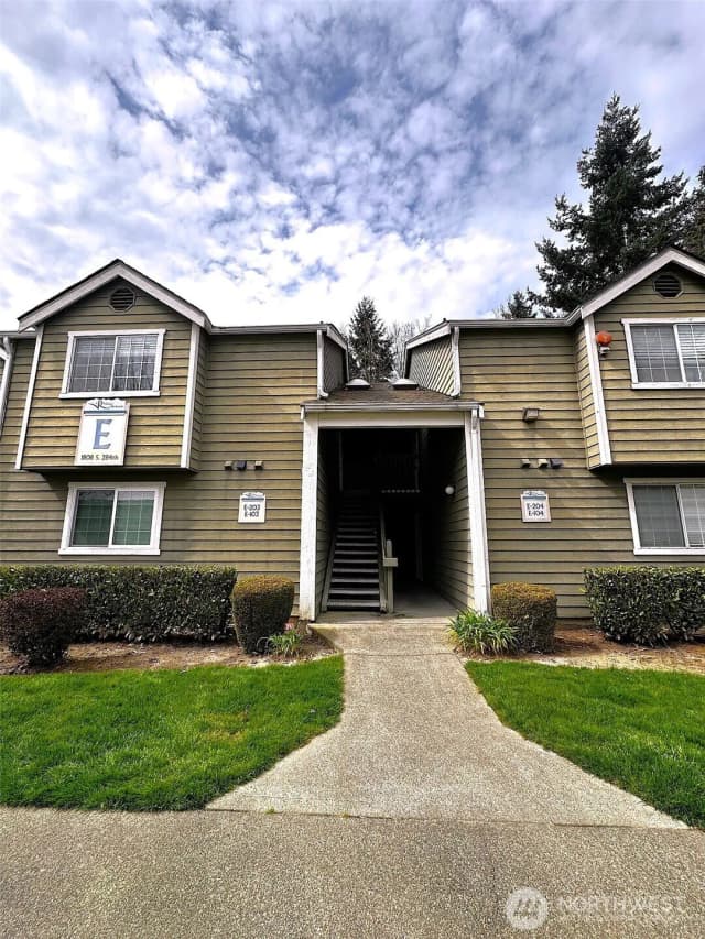 Property photo for 1808 S 284th Lane #e203, Federal Way