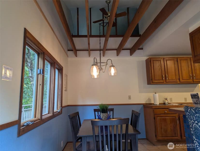 Property photo for 18901 61 Avenue Ne, Kenmore photo 25