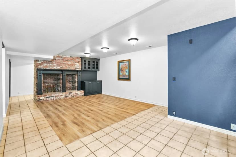 Property photo for 18901 61 Avenue Ne, Kenmore photo 14