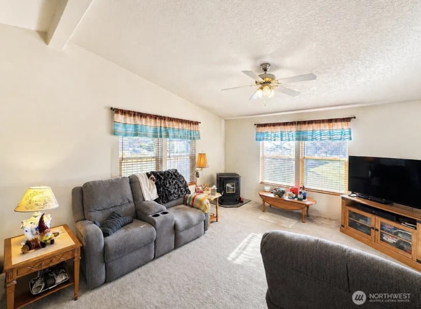Property photo for 1408 Elm Street, Oroville photo 18