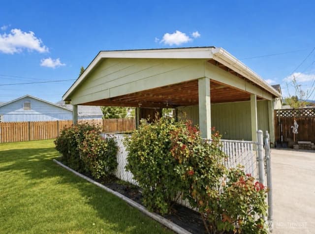 Property photo for 1408 Elm Street, Oroville photo 5
