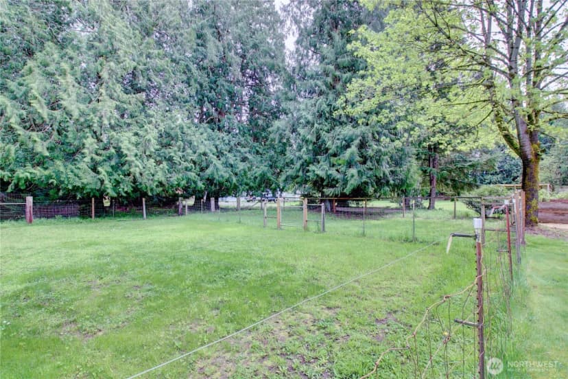 Property photo for 19023 23rd Avenue Ne, Arlington photo 35