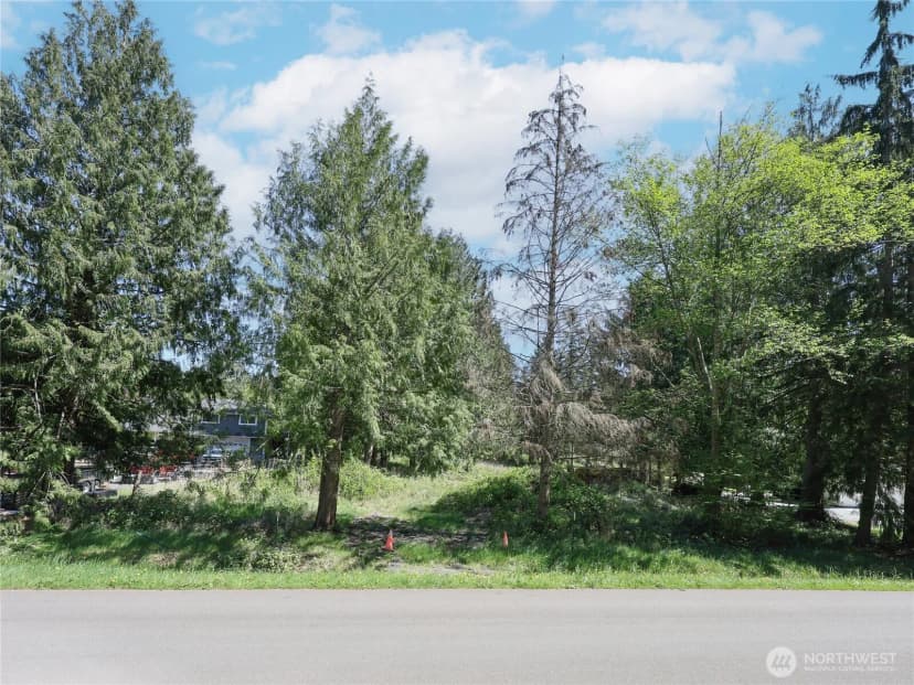 Property photo for 13821 30th Avenue Nw, Tulalip photo 4