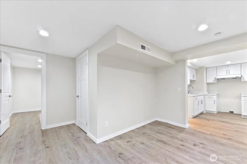 Property photo for 2202 20th Avenue S, Seattle photo 21